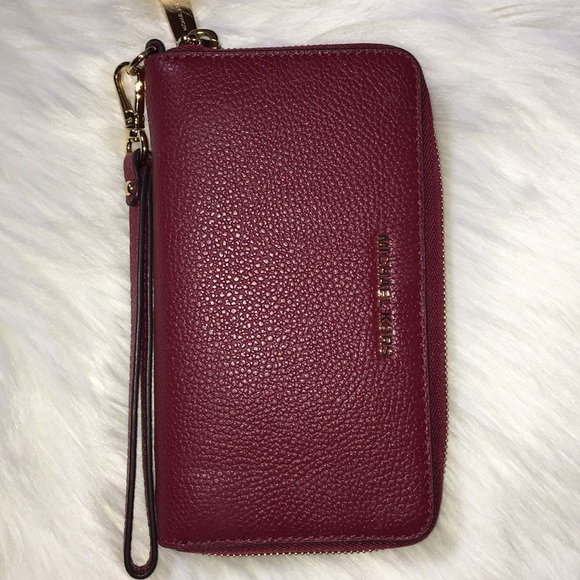 ❤️❤️Michael Kors, Wallet❤️❤️ - Picture 2 of 4